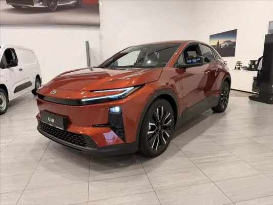 Toyota C-HR 0,0 Executive 77 kWh, pohon AWD (4×4) 343