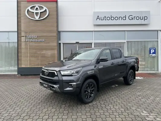 Toyota Hilux 2.8D 6AT Invincible 4x4 + tažné zařízení