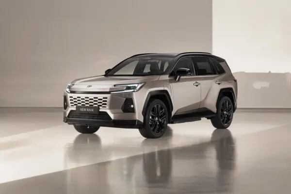 Toyota RAV4 2,5 HEV 4x4 Executive