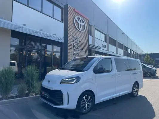 Toyota PROACE VERSO 2.2D 150HP M/T L2 Family