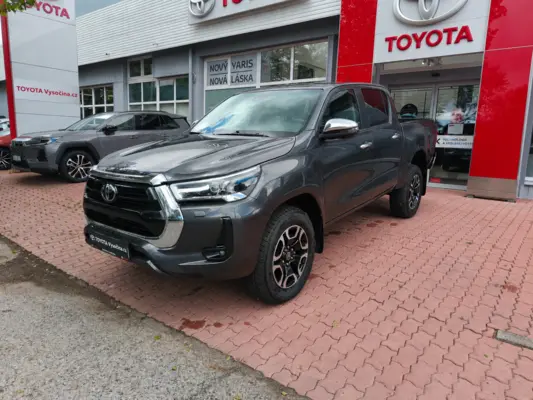 Toyota Hilux DoubleCab 2.8 AT EXECUTIVE 4x4 204 koní