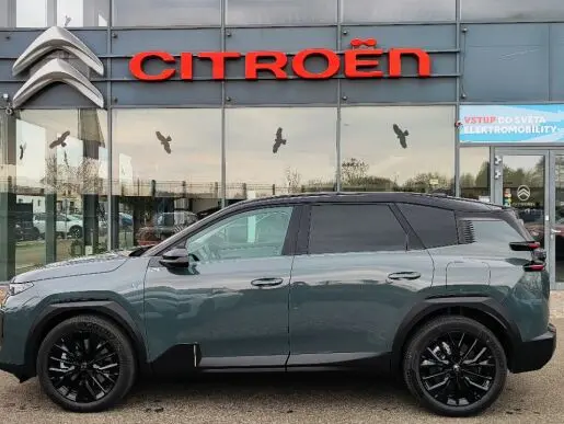 Citroën SUV C5 Aircross MAX Plug-in Hybrid 225k Automatic + ODVĚTRÁVANÁ, MASÁŽNÍ SEDADLA, VYHŘÍVANÁ ZADNÍ SEDADLA + Paket ZIMA + Paket Bi-Color PŘEDVÁDĚCÍ VŮZ
