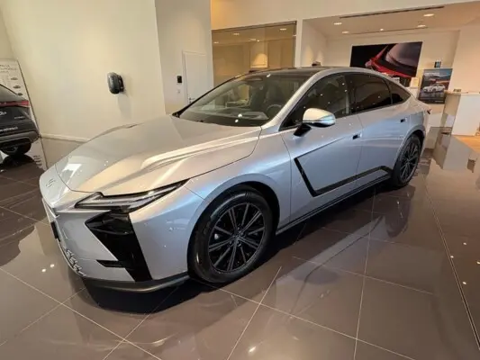 Toyota Lexus ES Prestige Top 4x4