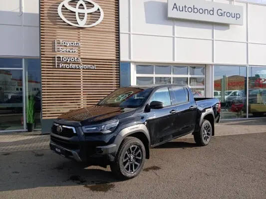 Toyota Hilux 2.8 D 6st. automat Invincible