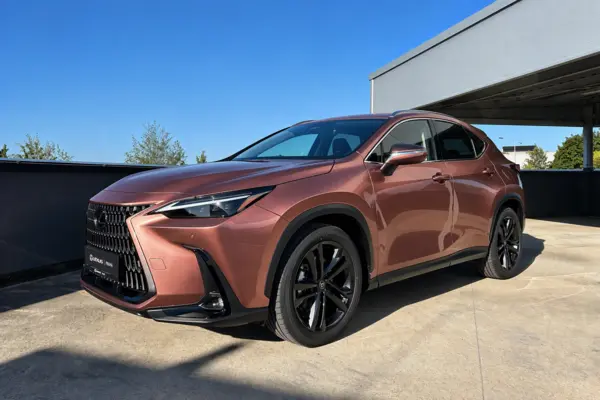 Toyota Lexus NX 450h+ 2.5 PHEV PRESTIGE
