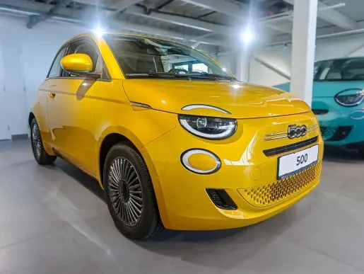 Fiat 500 La Prima