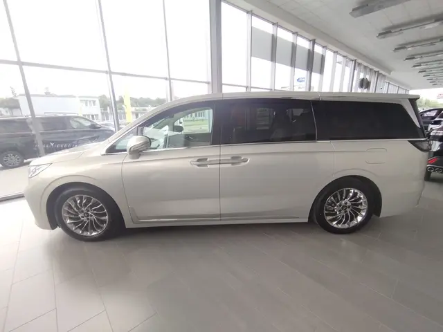 Voyah Dream PHEV N5