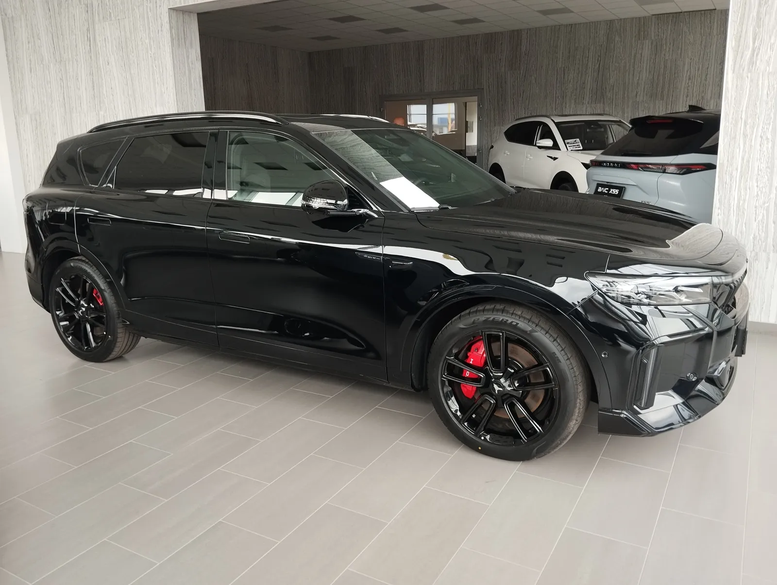 Voyah Free 318 REV 4WD – 3/6