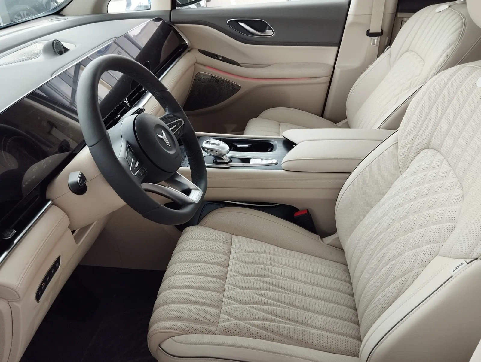 Voyah Dream PHEV N5 – 4/6