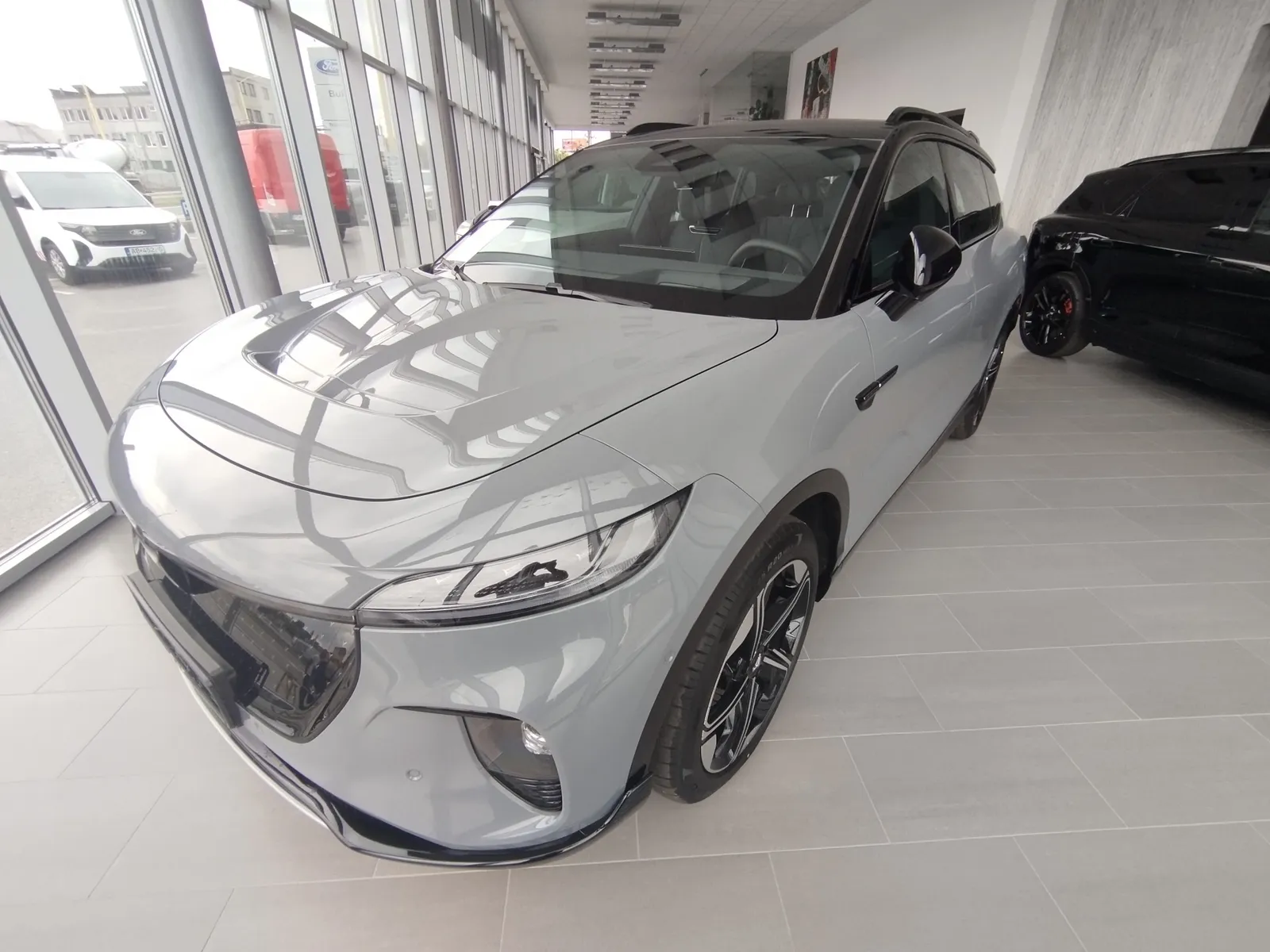 Voyah Courage N2 AWD FLAGSHIP – 4/6