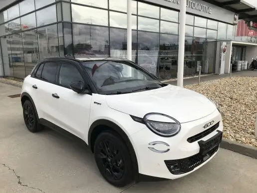 Fiat 600 1.2T MHEV 145k SPORT